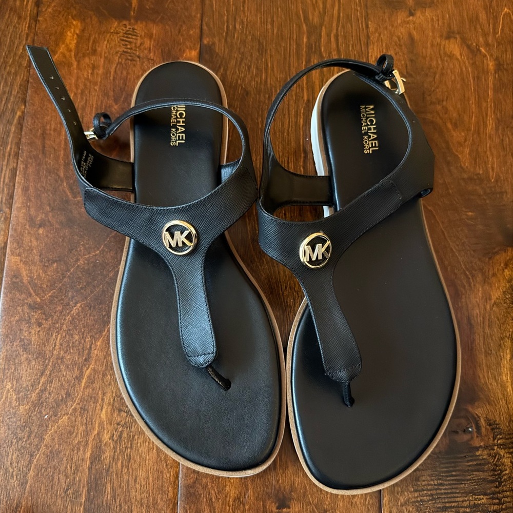 New Michael Kors Sandals